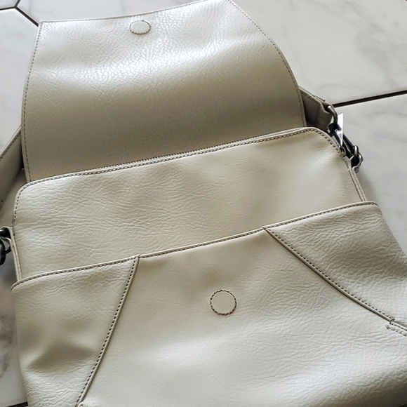 Matt & Nat Vegan Hobo Bag - Picture 7 of 14